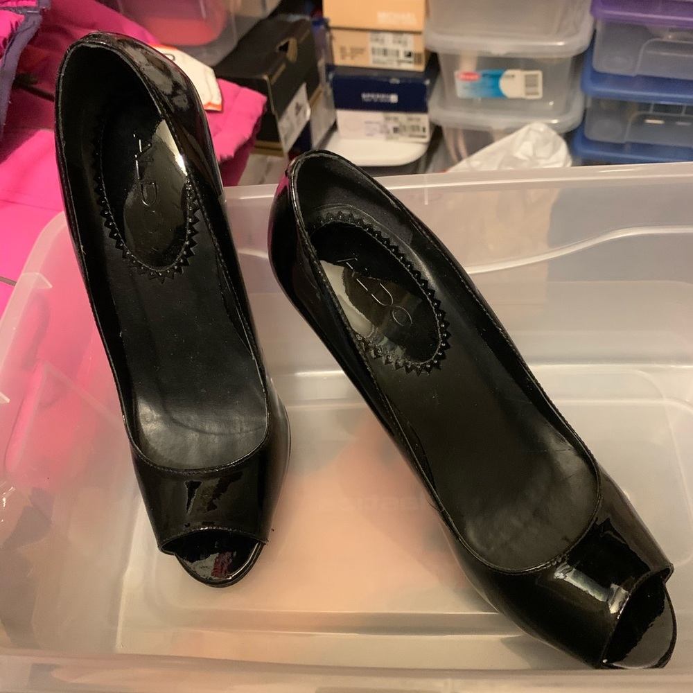 Aldo black vernis pump